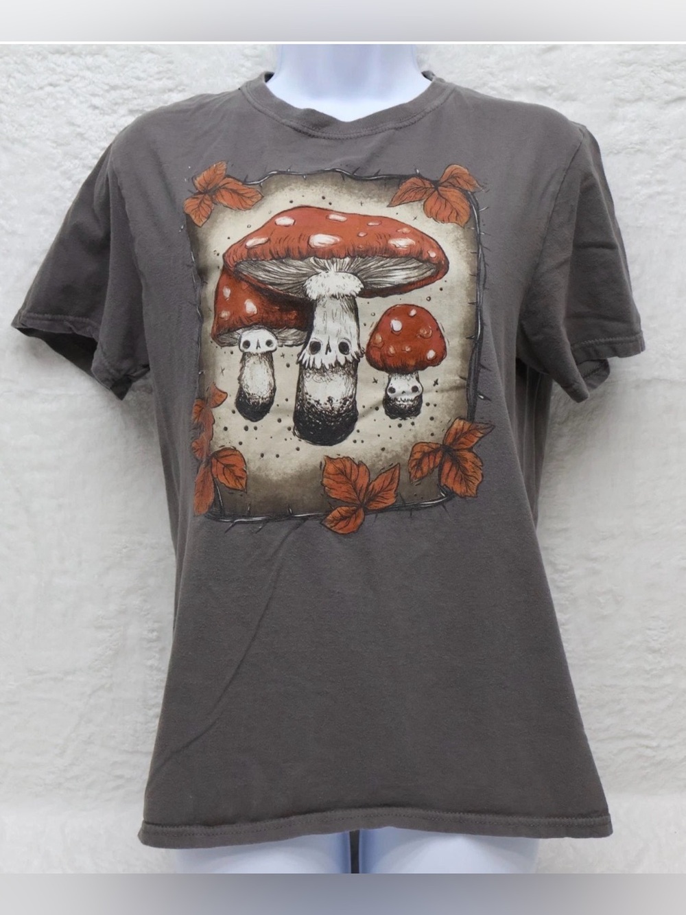 Boho Festival Mushroom Toadstool T-shirt Unisex 100% Cotton S Stephanie Bayles